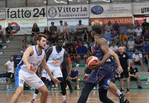 CSO Voluntari pierde în prelungiri confruntarea cu Napoli Basket