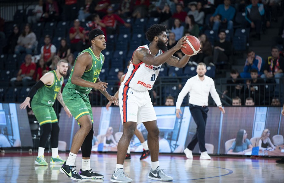 CSM Oradea își joacă ultima șansă la calificare în FIBA Europe Cup, în deplasarea de la Levice
