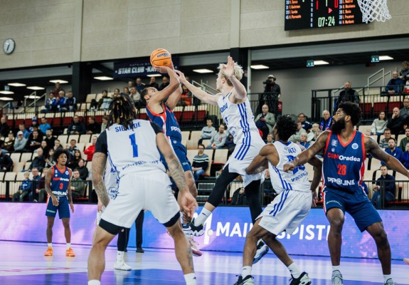 CSM Oradea primește vizita lui Kataja Basket și caută a treia victorie stagională