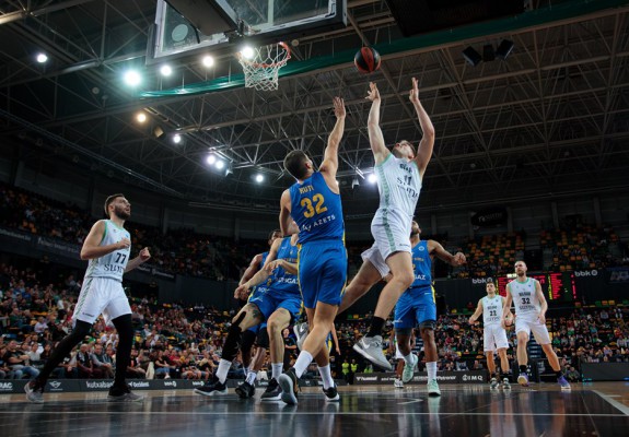 După eșecul la limită cu Real Madrid, Bilbao Basket vine în Sala Transilvania