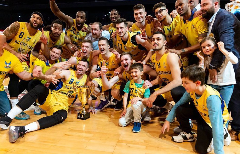 CSU Sibiu și-a prezentat trofeul Cupei României în Sala Transilvania (Video)
