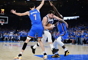 Cleveland Cavaliers și Dallas Mavericks au reacționat în semifinalele de conferință