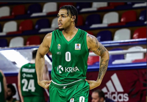 SCM Craiova l-a semnat pe Kendall Robinson, care în sezonul precedent a evoluat în Liga ABA