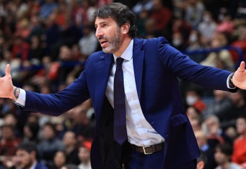 Selecționerul uneia dintre favoritele de la EuroBasket este internat în spital cu o zi înainte de debutul competiției