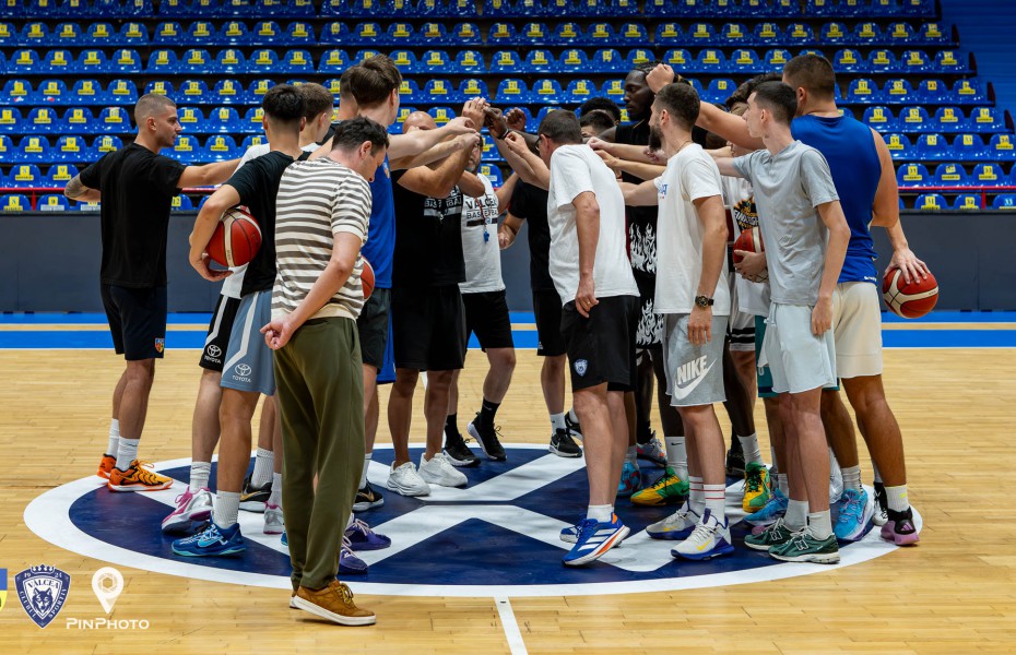 S-a stabilit programul turneului amical de la Vâlcea