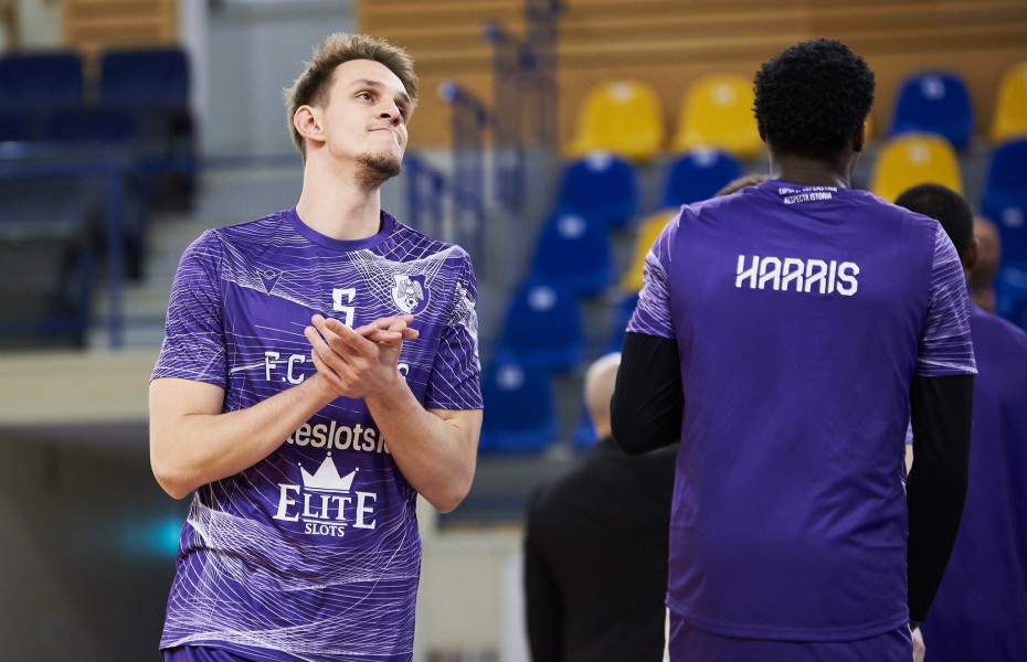 Tudor Fometescu a semnat cu Rapid București, după trei ani petrecuți la FC Argeș Basketball