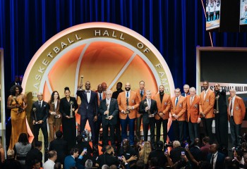 Carmelo Anthony și Dwight Howard au fost introduși în Naismith Basketball Hall of Fame