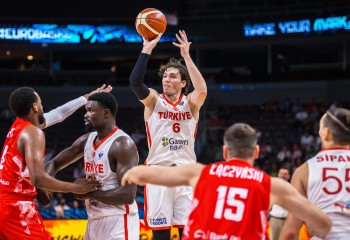 Turcia se califică în semifinalele EuroBasket, după un succes clar în fața Poloniei