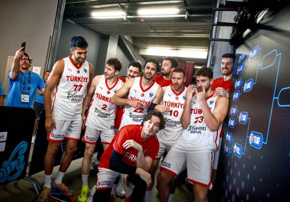 Turcia se califică în semifinalele EuroBasket, după un succes clar în fața Poloniei