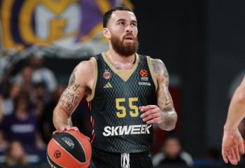Mike James rămâne la AS Monaco
