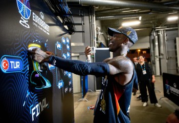 Dennis Schroder l-a ironizat pe Ergin Ataman după triumful din finala EuroBasket