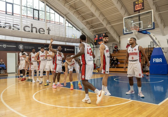 Dinamo câștigă in-extremis duelul de foc cu CSO Voluntari din prima etapă