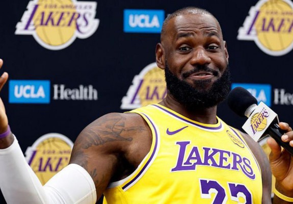 „The Second Decision” – LeBron James surprinde din nou. Nu e despre retragere, ci despre Hennessy