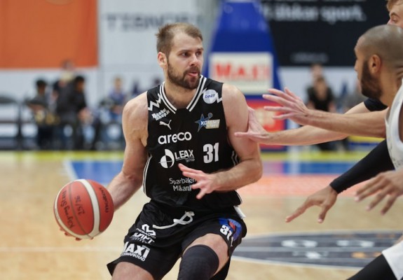 Dragoș Diculescu își ghidează echipa spre primul succes al sezonului