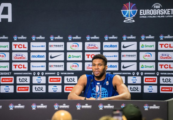 Pe cine ar alege Giannis Antetokounmpo dintre Olympiacos și Panathinaikos