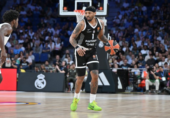 Partizan Belgrad l-a pierdut și pe Carlik Jones, care va lipsi până la finalul anului