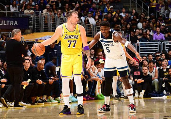 Luka Doncic, „one man show” în victoria împotriva Minnesotei lui Anthony Edwards