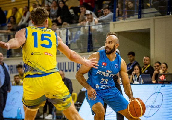 Corona Brașov, învinsă categoric de Petkim Spor în FIBA Europe Cup