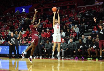 Denis Bădălău, titular la primul meci pentru Rutgers în NCAA. VIDEO