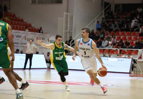 Petkim Spor nu a avut milă de AEK Larnaca și s-a impus la peste 40 de puncte diferență