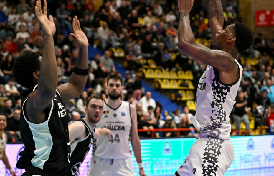 Cornelius Hudson a semnat cu Porto, la mai puțin de o lună după despărțirea de Vâlcea