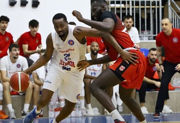 Steaua București câștigă destul de clar contra rivalilor de la Dinamo