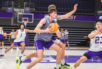 Motivul pentru care Christian Nițu nu a evoluat în noul sezon de NCAA pentru Washington Huskies