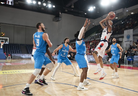 CSM Oradea se califică în Top 16 FIBA Europe Cup, după succesul cu Petkim Spor