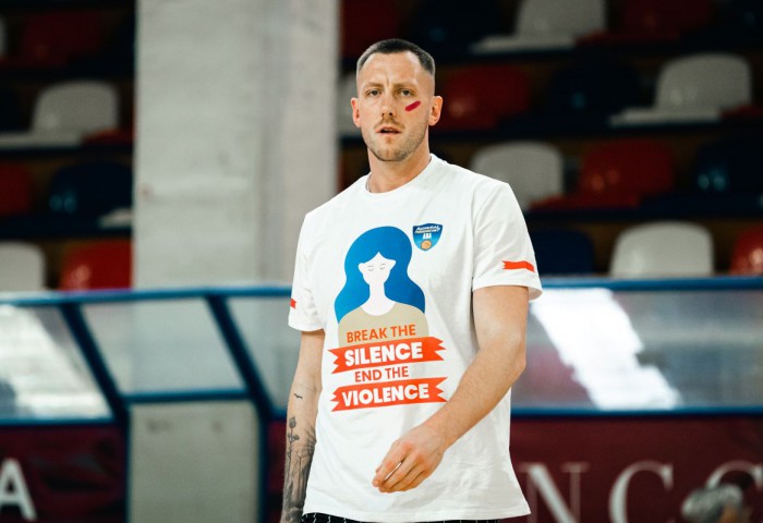 Campanie împotriva violenței domestice asupra femeilor, susținută la meciul dintre U-BT și FMP