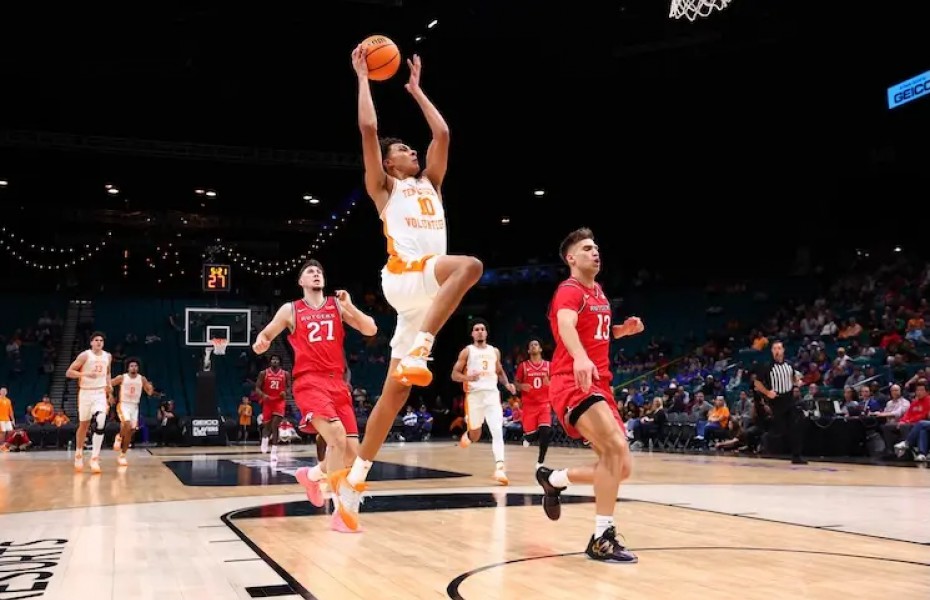 Rutgers Scarlet Knights a pierdut categoric duelul din deplasare cu Tennessee Volunteers