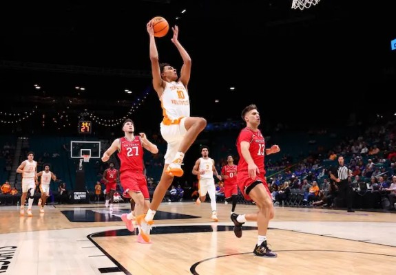 Rutgers Scarlet Knights a pierdut categoric duelul din deplasare cu Tennessee Volunteers