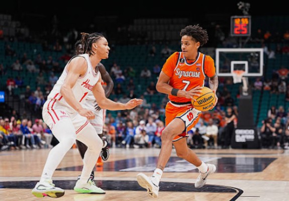 Kiyan Anthony, fiul lui Carmelo, a făcut spectacol în thriller-ul din NCAA cu Houston Cougars. VIDEO