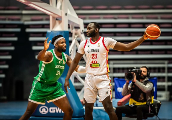 Guinea învinge surprinzător Nigeria, după o prestație dominantă sub panou a lui Ousmane Drame