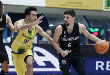 CS Vâlcea 1924 obligată la plata a peste 120.000 EUR către un fost jucător