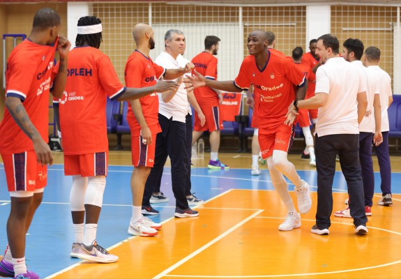 Victorie fără emoții pentru CSM Oradea în prologul etapei a 11-a
