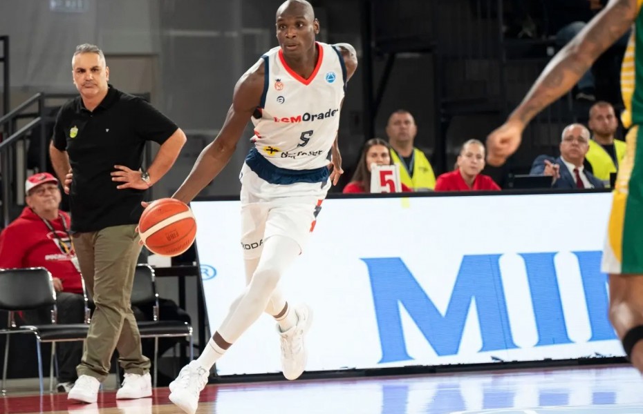 Bandja Sy va absenta minim trei săptămâni din garnitura lui CSM CSU Oradea