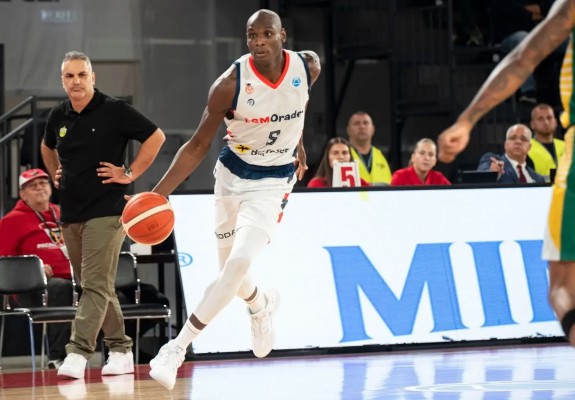 Bandja Sy va absenta minim trei săptămâni din garnitura lui CSM CSU Oradea