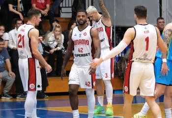 Dinamo București trece la pas de CSM Galați