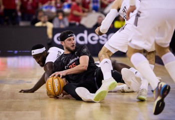 Zach Hankins, fostul pivot al lui U-BT, aproape de transferul carierei