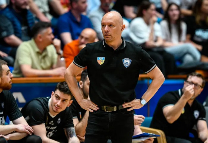 CS Vâlcea pierde al doilea meci la rând în overtime. Arturo Alvarez, în pericol să fie demis