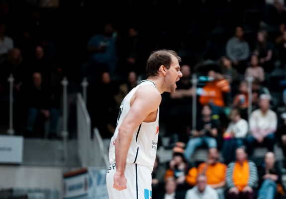 Dragoș Diculescu a condus-o pe Koping Stars către prima victorie din luna decembrie