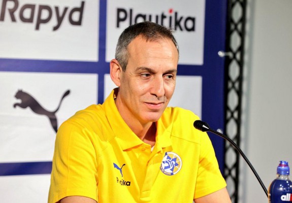 Maccabi Tel Aviv ajunge la cinci victorii la rând în Euroligă, după ce conducerea a negat demiterea antrenorului