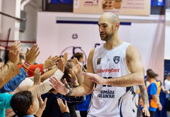 Alex Olah va rata tot restul sezonului din cauza unei accidentări