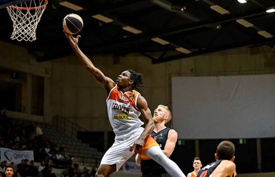 Jordan Skipper-Brown completează nucleul de jucători străini de la SCM U Craiova