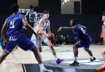 Darius Căruțașu, pentru prima dată în lotul echipei mari a lui Anadolu Efes Istanbul