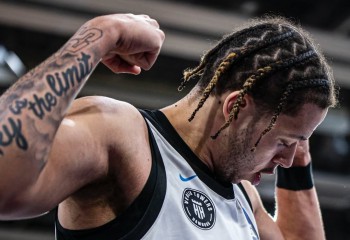 Cine este Zacharie Perrin, uriașul lui Hamburg care a dominat bătăliile cu pivoții lui U-BT Cluj