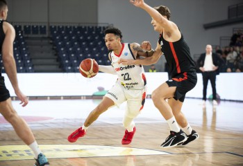 Pentru prima oară în actuala stagiune, CSM Oradea a avut șapte străini pe foaia de joc