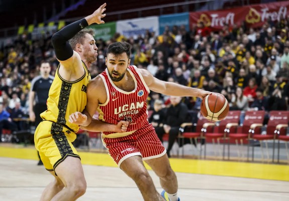 Emi Cățe merge în playoff-ul FIBA Europe Cup