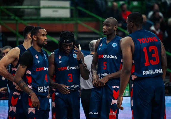 CSM Oradea trece de Petrolul Ploiești pentru a 15-a victorie stagională în LNBM