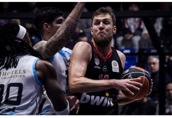 Un baschetbalist grec acuză fanii lui Olympiakos că i-au tăiat frânele la mașină